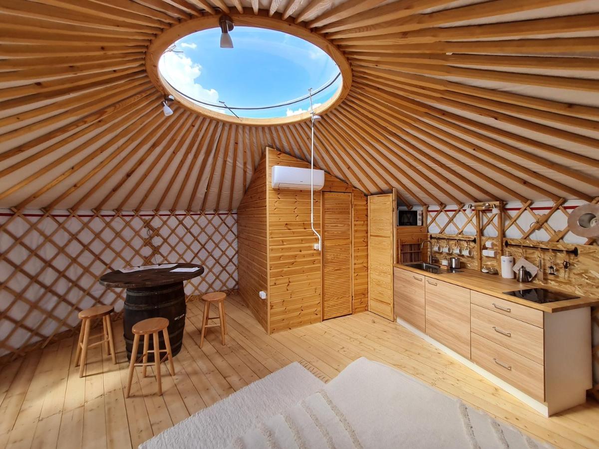 Jurtafarm Rackeve - A Nomad Luxus Hotel Luaran gambar